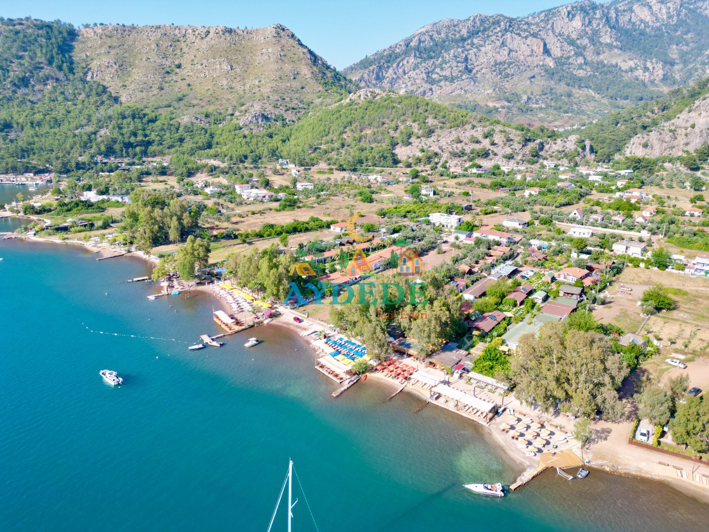 DENİZE SIFIR BUNGALOVLAR