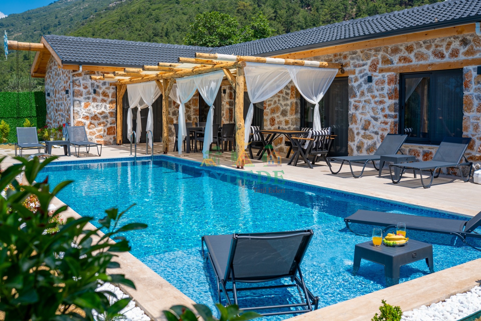 Villa Orhon 1