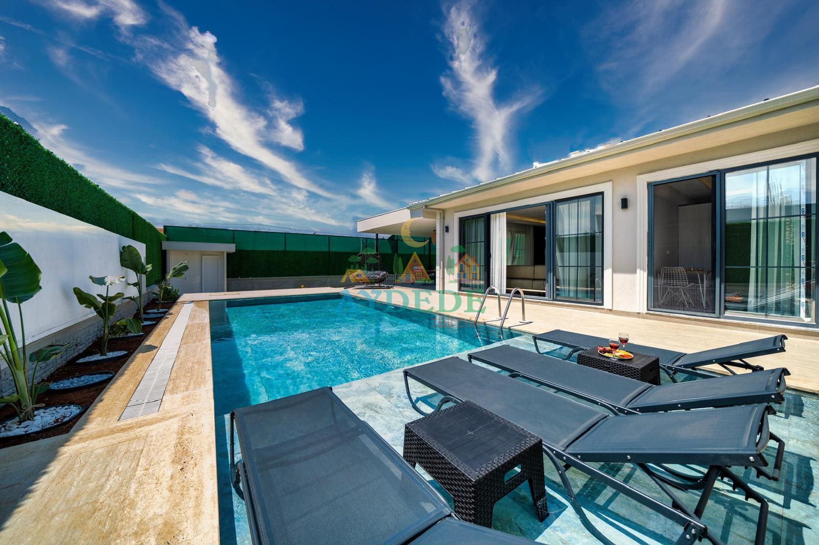 Villa Hira