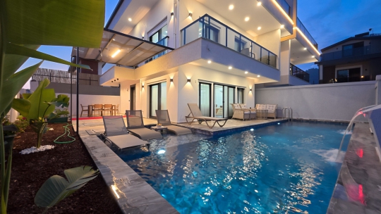 Villa Kanarya | Fethiye Isıtmalı Havuzlu & Jakuzili Villa