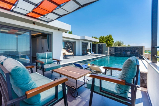 Villa Valen Kalkan Üzümlü lüks tasarım ve özel yüzme havuzu