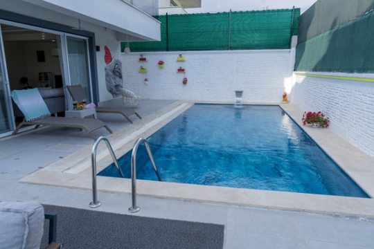 Villa Doğan 2 Fethiye Seydikemer Çaltıözü modern mimarili müstakil villa ve havuz