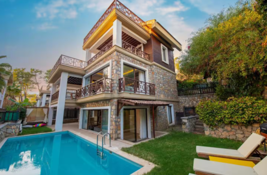 Villa Eleas Duo | Fethiye Göcek’te Korunaklı, Özel Havuzlu, Jakuzili 4+1 Kiralık Villa