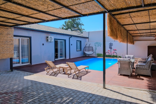 Merkeze yakın müstakil Villa Begonvil 1 genel cephe