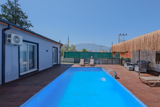 Müstakil kiralık Villa Begonvil 2 genel cephe