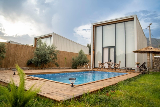 fethiye yan yana konumlandırılış 4 adet art bungalov 