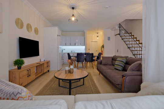Fethiye Patlangıç Han Apart 4 açık mutfaklı modern salon