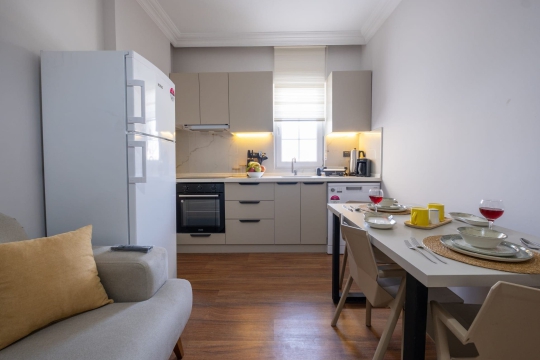 Han Apart 2 Fethiye Patlangıç mutfak, şık ve kullanışlı tasarım