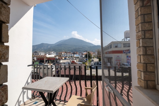 Fethiye Patlangıç Han Apart 1 balkon, şehir ve dağ manzarası