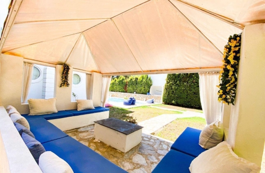 Villa Deva'da Veranda'da eşsiz huzur