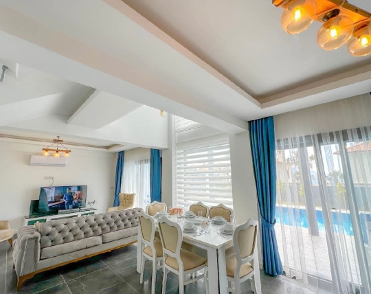 Villa Lazzoni modern salon ve yemek alanı Fethiye Ovacık