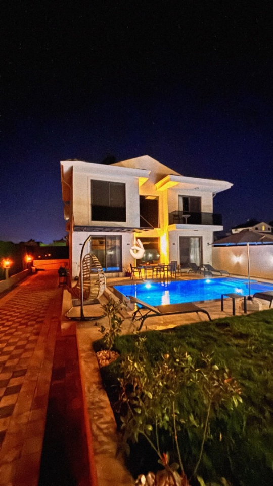 Villa Ruby 2 | Fethiye Karaçulha’da Lüks Konseptli, Jakuzili, Özel Havuzlu 2+1  Kiralık Balayı ve Aile Villası