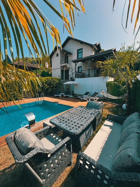 Villa Aya