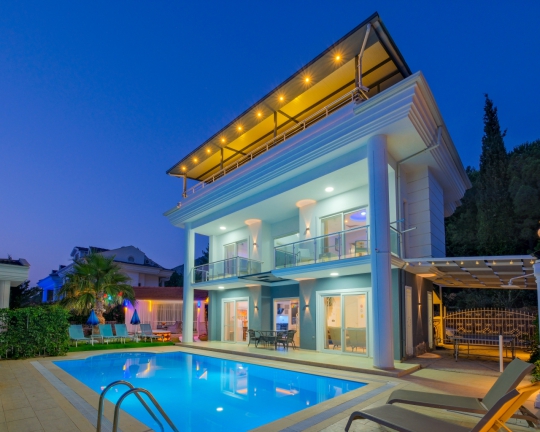 Casa Nuez Fethiye modern villa mimarisi