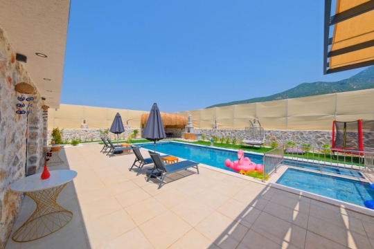 fethiyede 6 kişilik lüks villa helen
