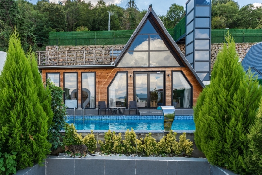 Love Bungalov 1