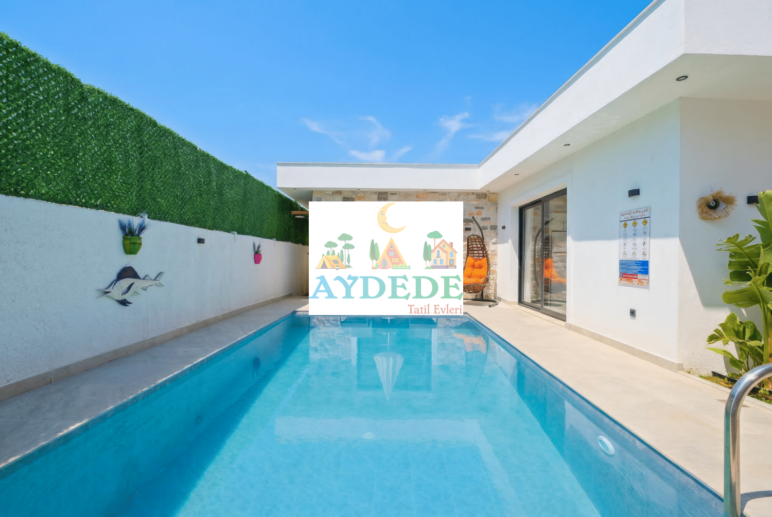 Villa Yakut Fethiye Karaçulha’da korunaklı özel havuzlu villa dış görünümü