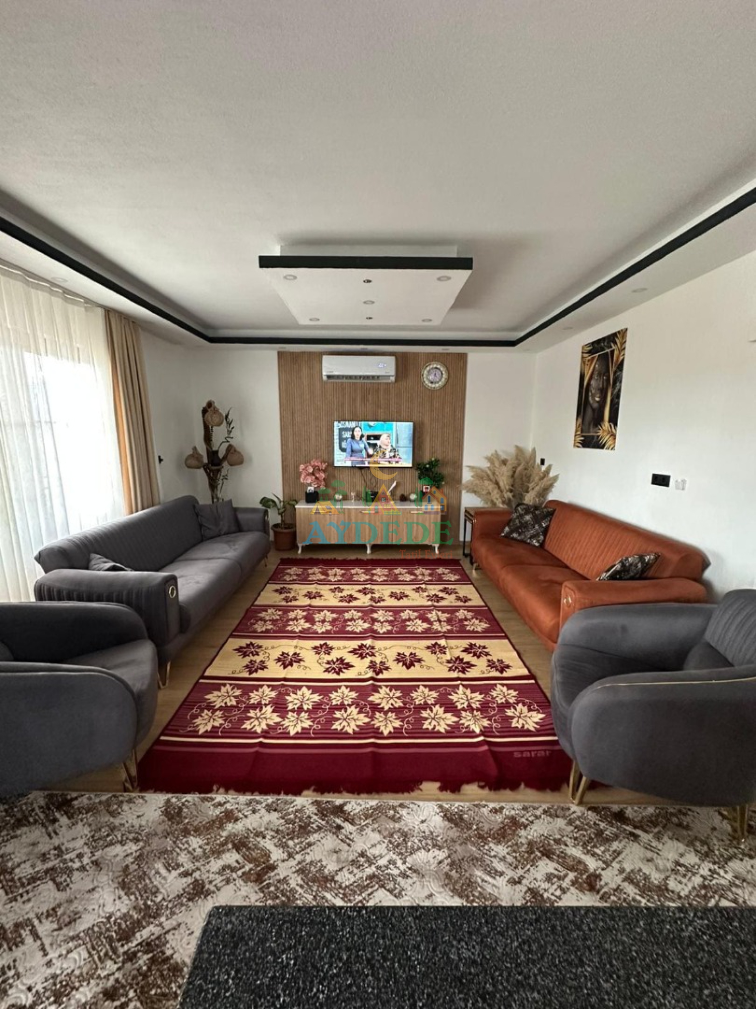 Fethiye Saklıkent’te geniş ve konforlu oturma alanına sahip apart salonu