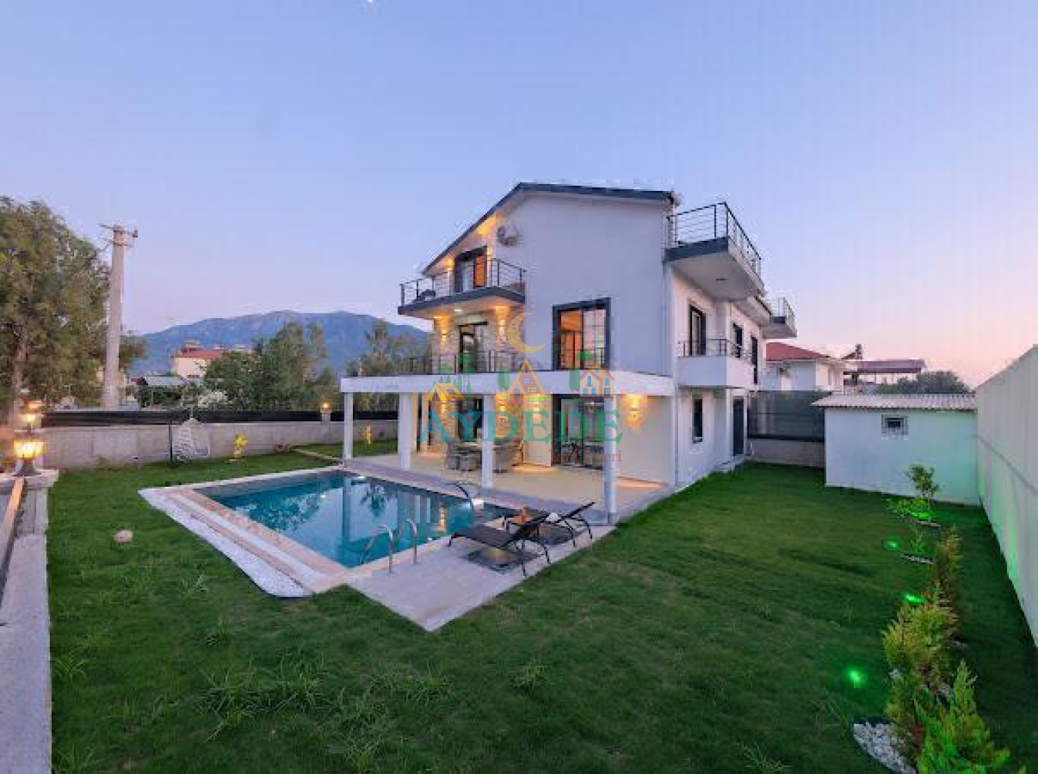 Villa Azra Fethiye Çamköy’de özel havuzlu, saunalı ve jakuzili lüks 4+1 villa dış görünümü